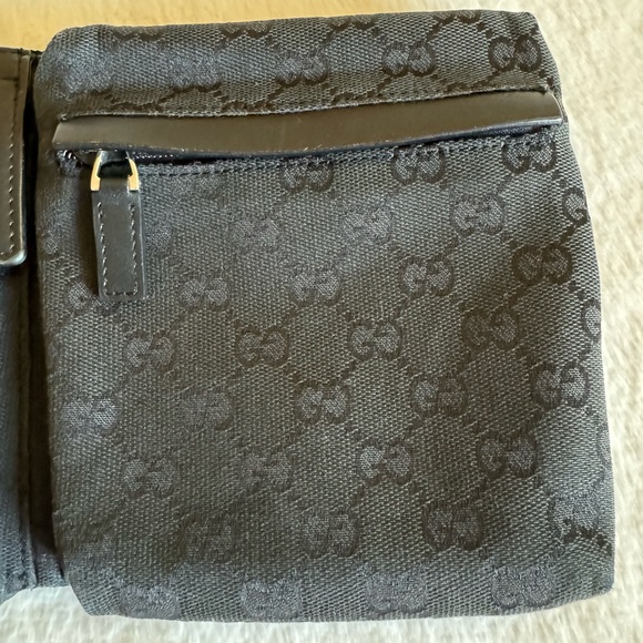 100% Authentic Gucci Waist bag. - Picture 6 of 15